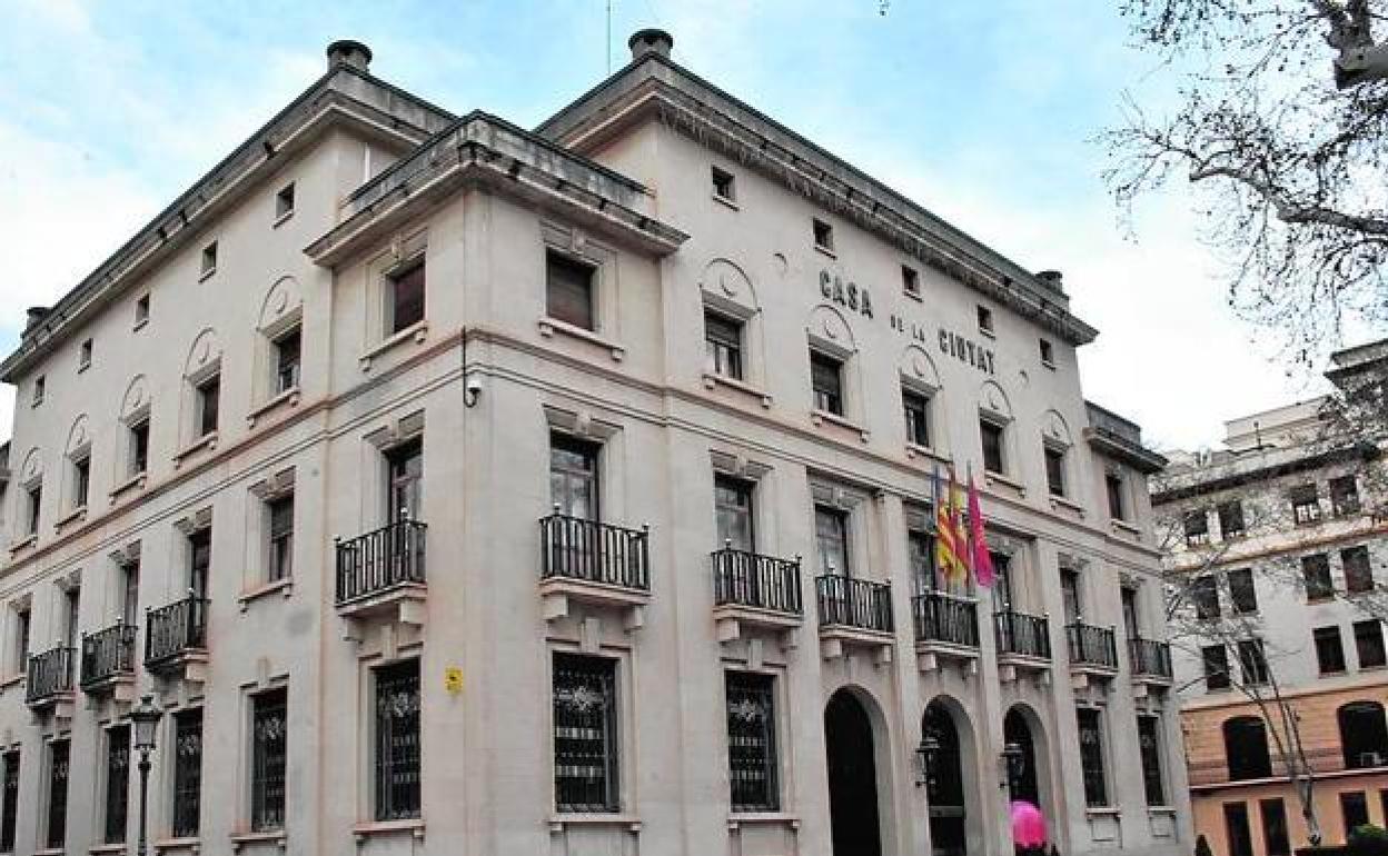 El pago de impuestos municipales queda aplazado en Xàtiva por la crisis santiaria. 