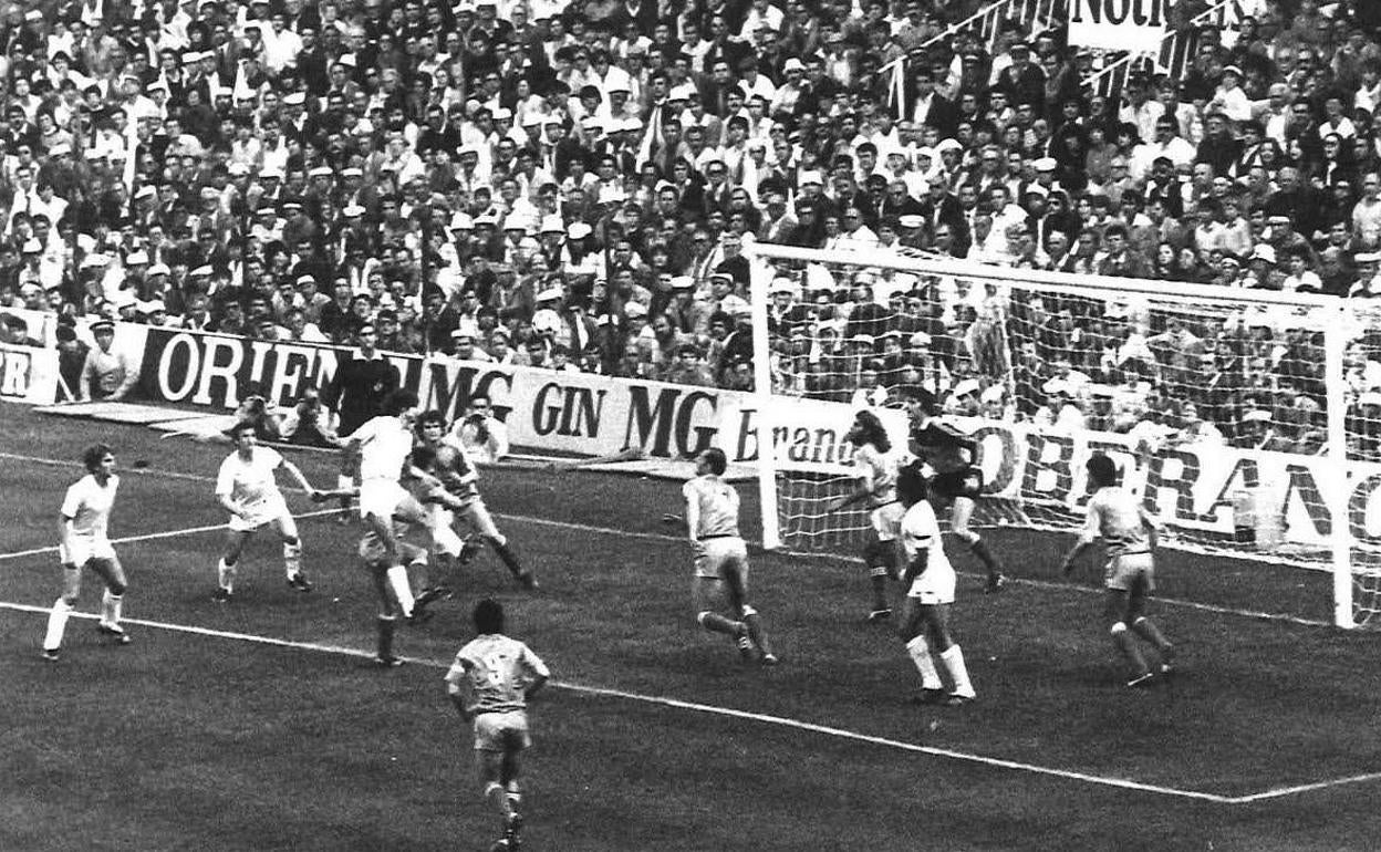 Célebre gol de Tendillo que salvó al Valencia del descenso en 1983.