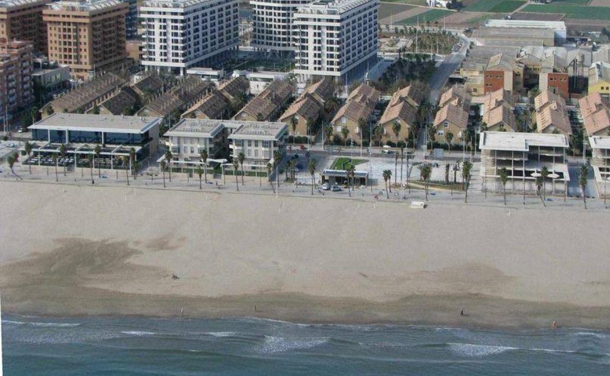 La playa de la Patacona.
