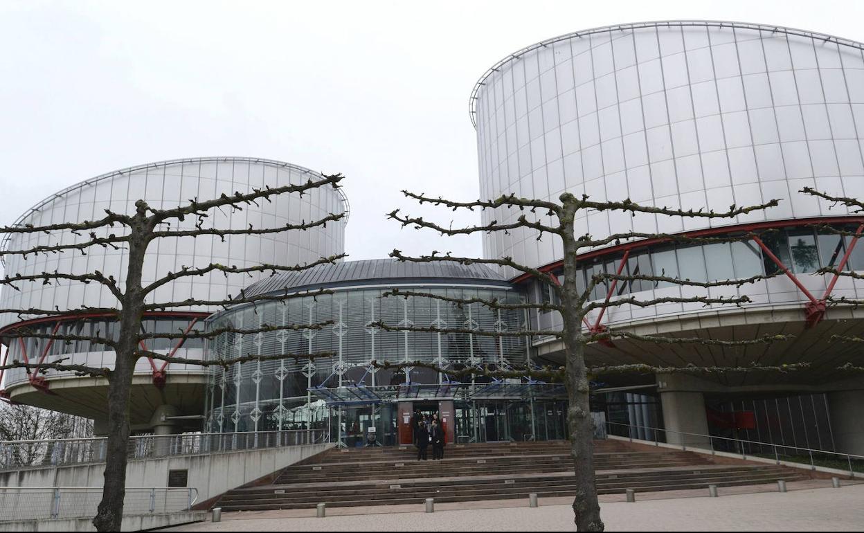 Vistas exteriores de la sede del Tribunal Europeo de Derechos Humanos, en Estrasburgo.