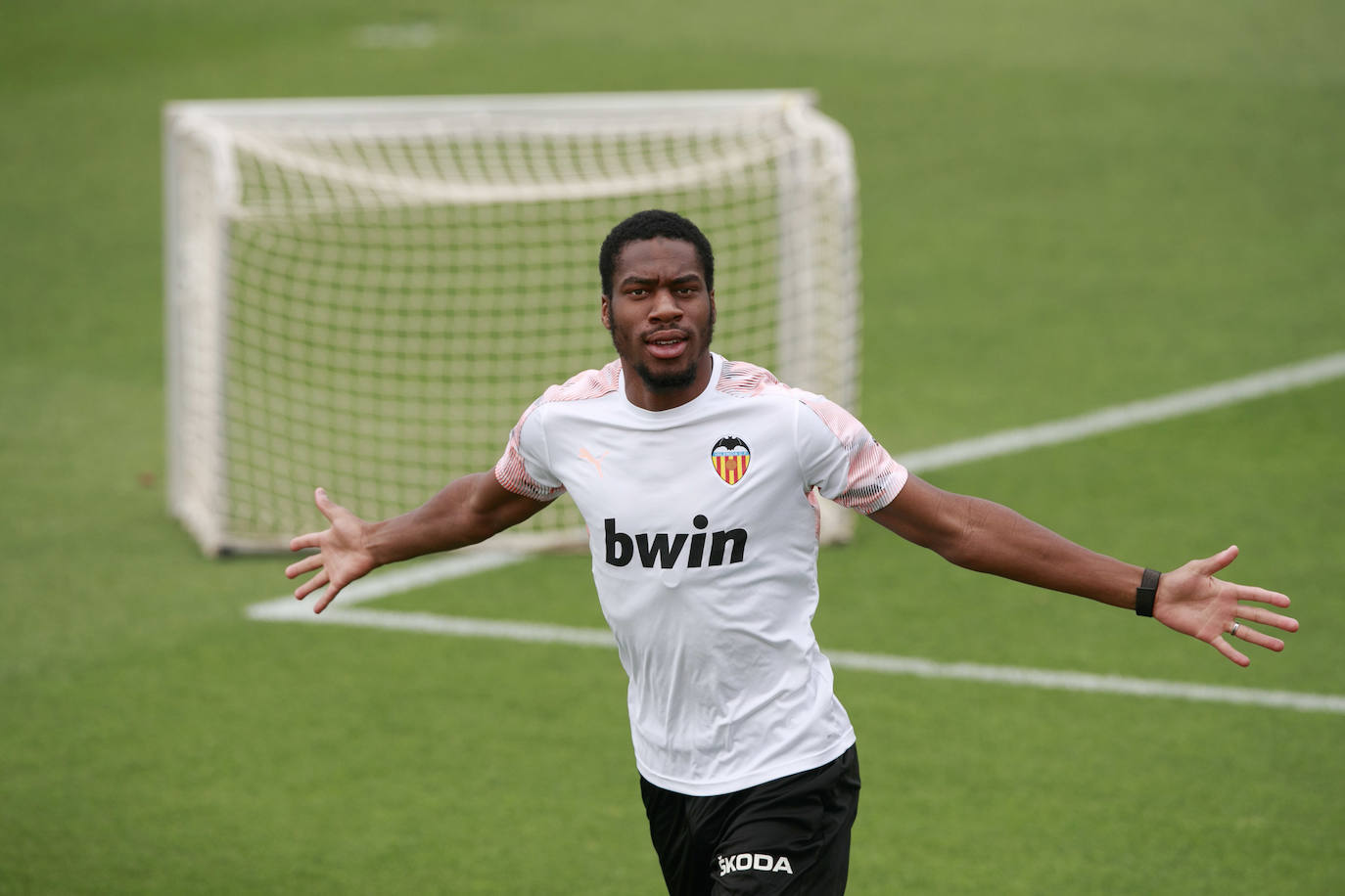 El Valencia CF vuelve a entrenar tras el confinamiento