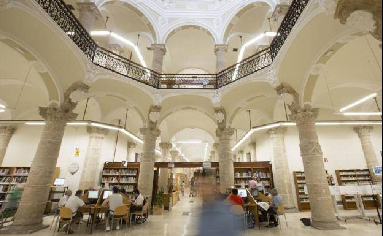 Biblioteca de la calle Hospital.