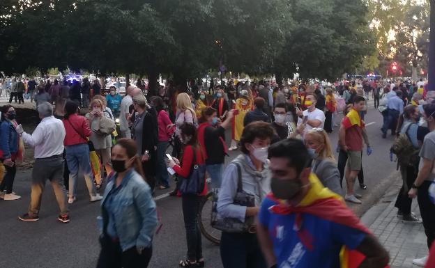 Un momento de la concentración en el paseo de la Alameda. 