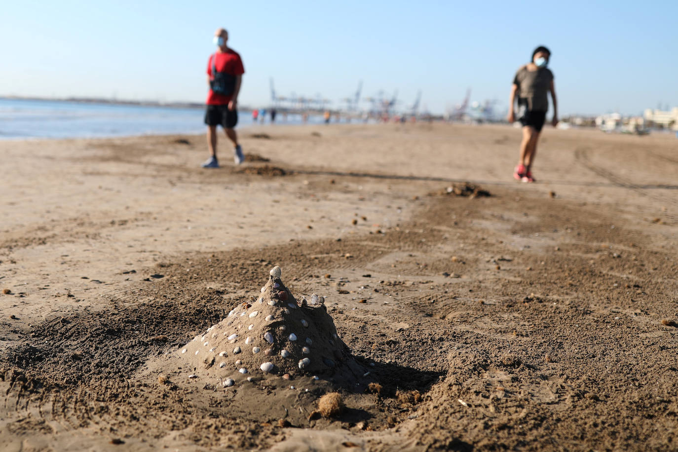 Fotos: Primer día de la fase 1 en Valencia: Así han reabierto las playas, museos, iglesias...