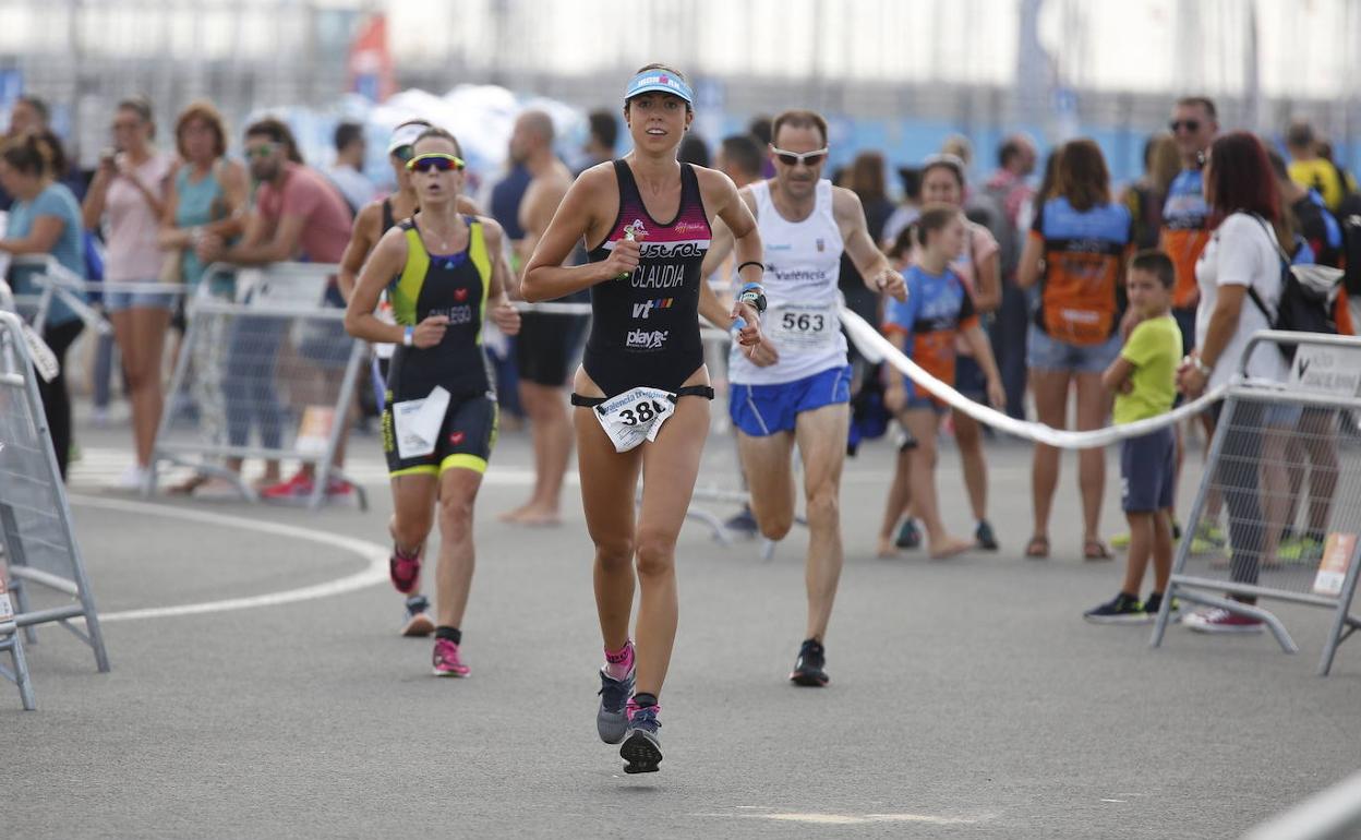 Participantes en el Triatlón de Valencia de 2018 