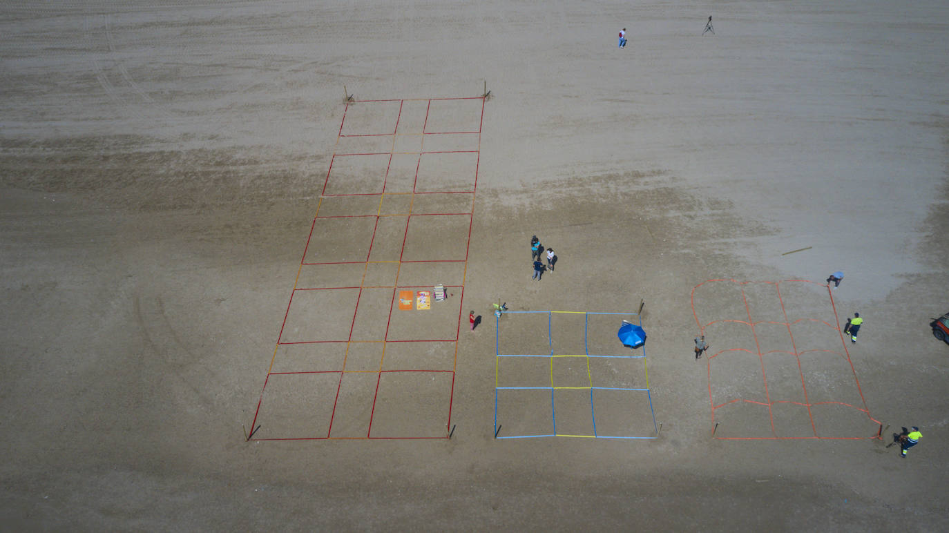 Playas con parcelas, duchas cerradas y controles de acceso, planes del verano en Valencia. En Canet d'En Berenguer los espacios son de 16 metros cuadrados sin contar las zonas de paso, un modelo que podría extenderse en toda la Comunitat. 