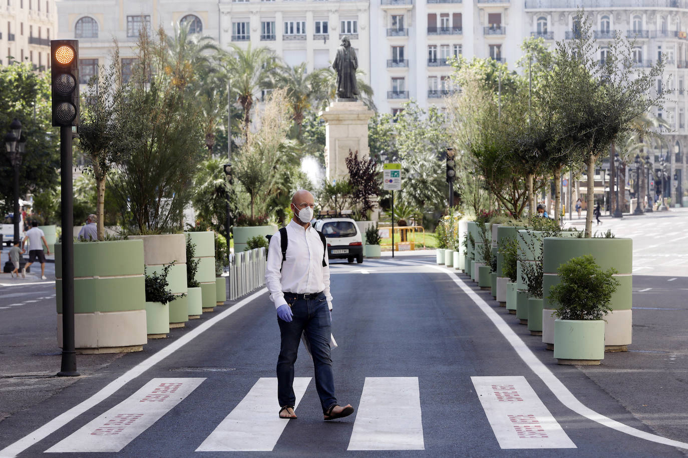 Fotos: Maceteros de la plaza del Ayuntamiento de Valencia