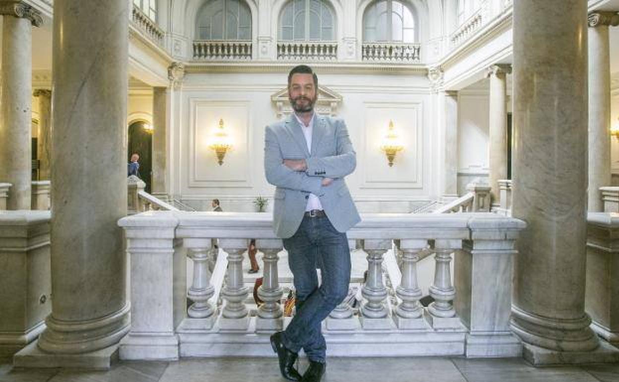 El edil Carlos Galiana. 