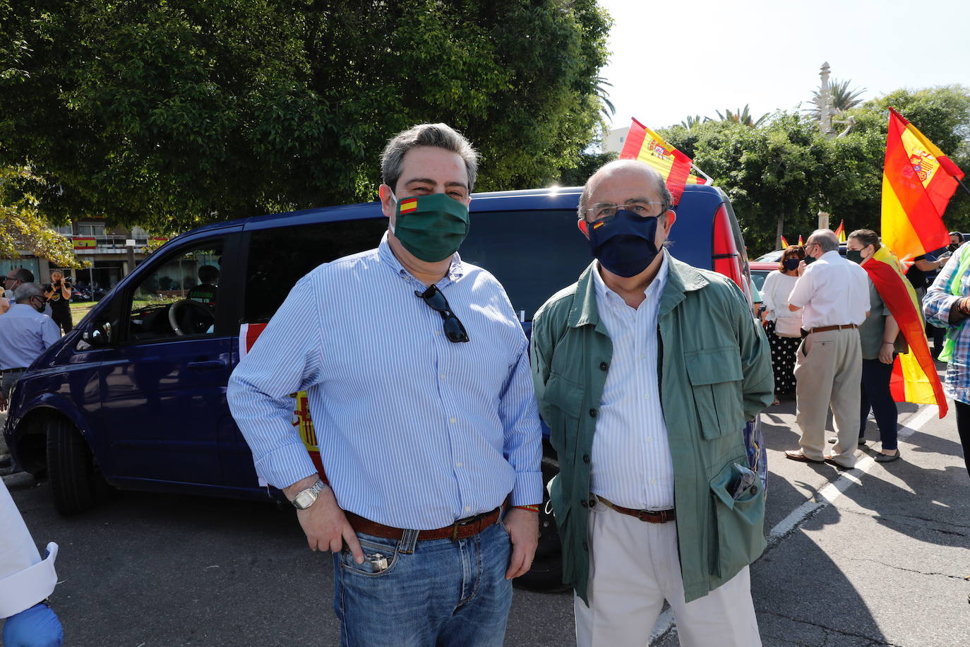 La marcha de vehículos contra la política del Gobierno se inicia en la Alameda y recorrerá la ciudad hasta llegar a San Agustín. 