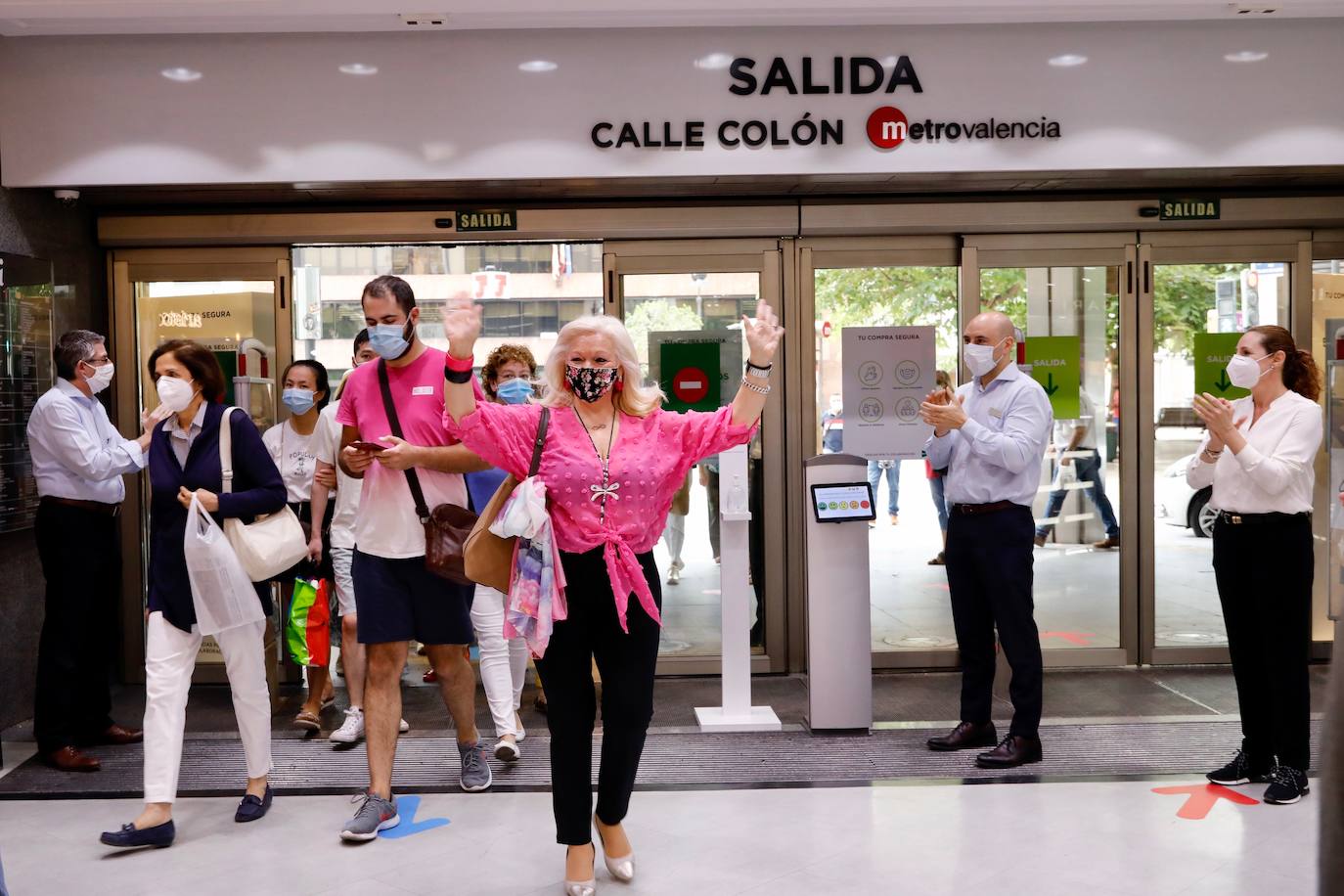 Reapertura de los centros comerciales en Valencia tras el confinamiento