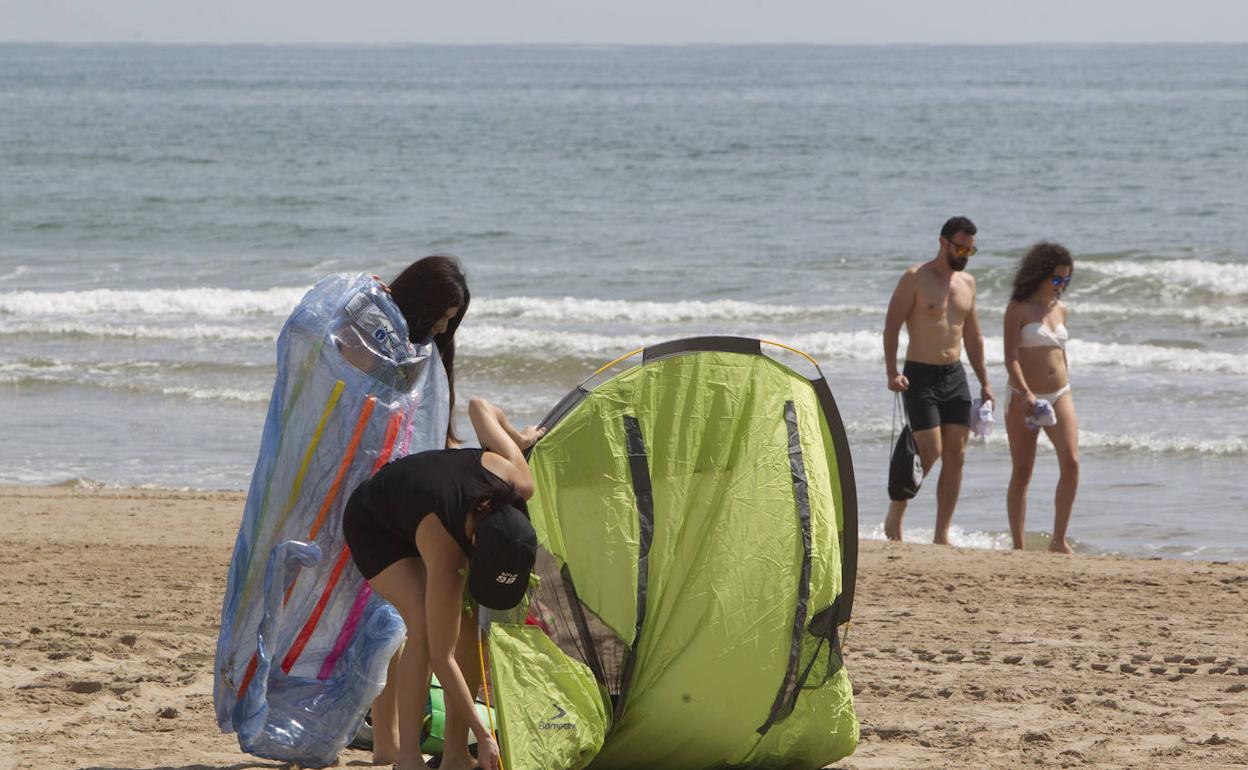 Imagen del 1 de junio en la playa de la Malvarrosa