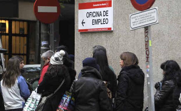 El impacto del virus se frena y se recupera uno de cada cinco empleos destruidos