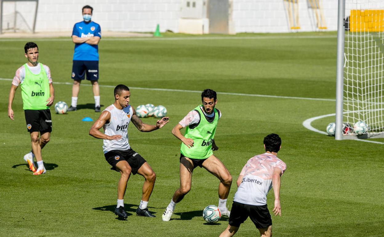 Dani Parejo, durante un entrenamiento de la semana pasada.