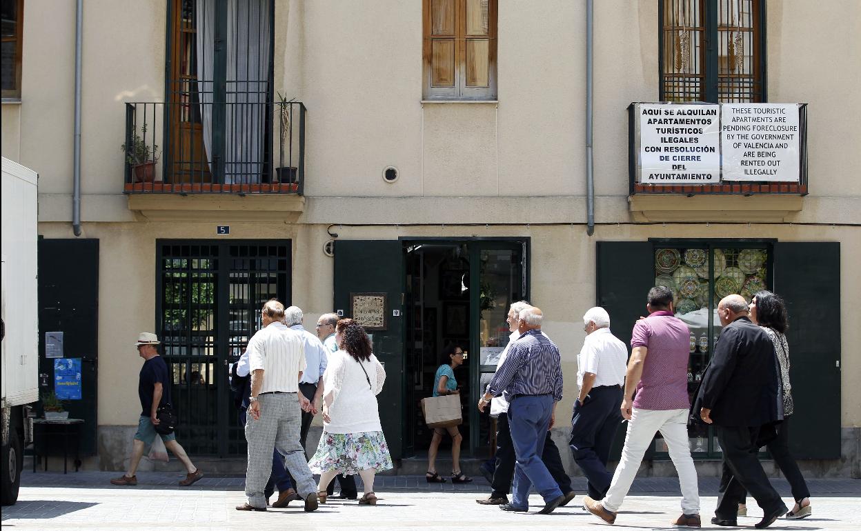 Competencia cuestiona las restricciones del Ayuntamiento de Valencia a la vivienda turística