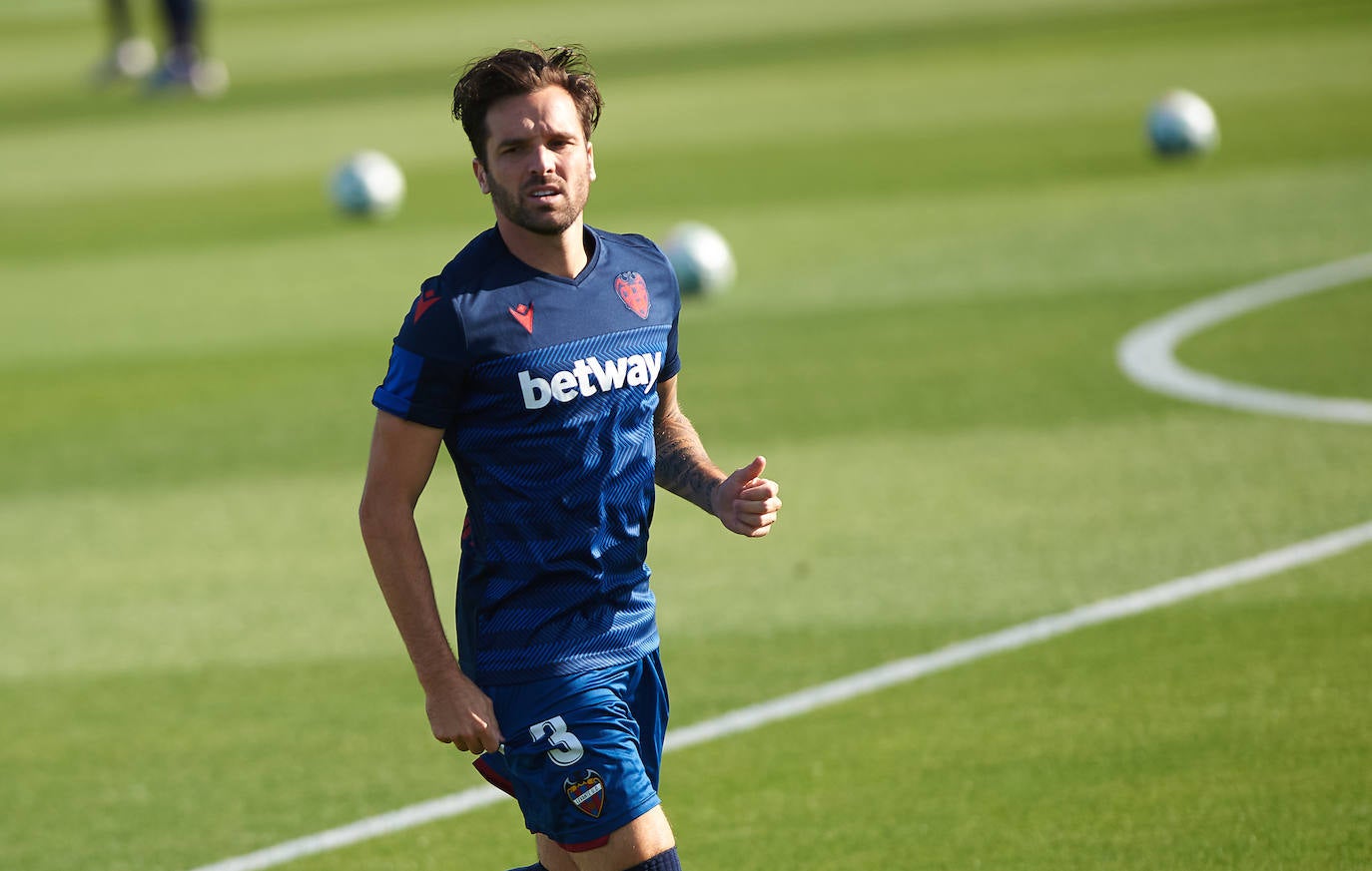 El Levante UD recibe al Sevilla FC, en el partido correspondiente a la jornada 29 de Liga, en el estadio Camilo Cano de La Nucía (Alicante).