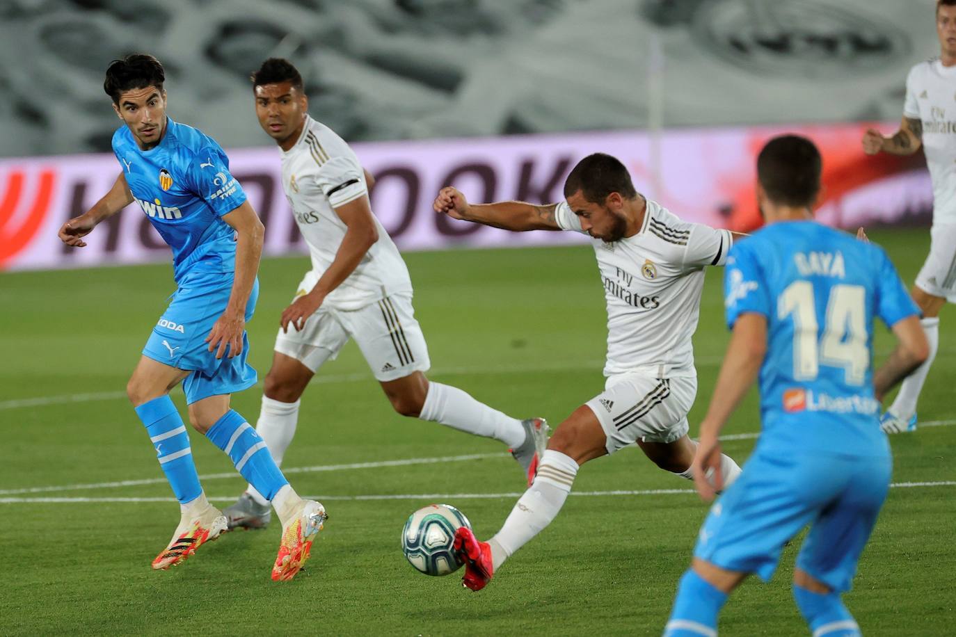 Fotos: Real Madrid-Valencia: Las mejores imágenes del partido