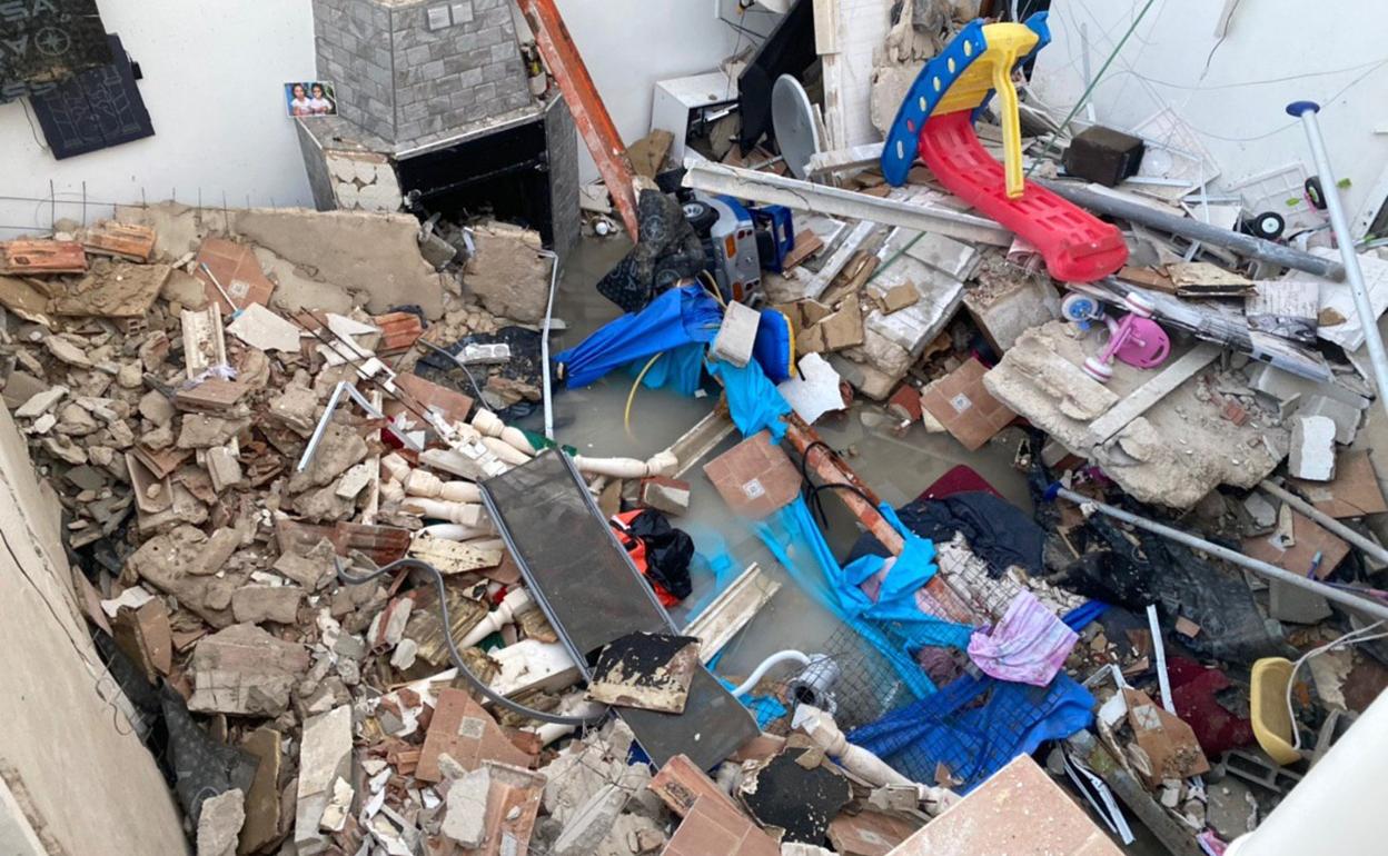 Estado en el que ha quedado la vivienda tras el derrumbe.