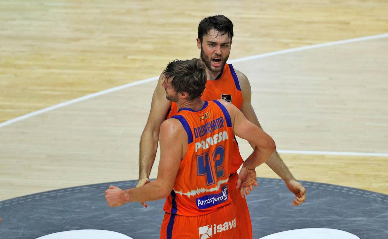 El Valencia Basket pretende un golpe de gracia para evitar el azar