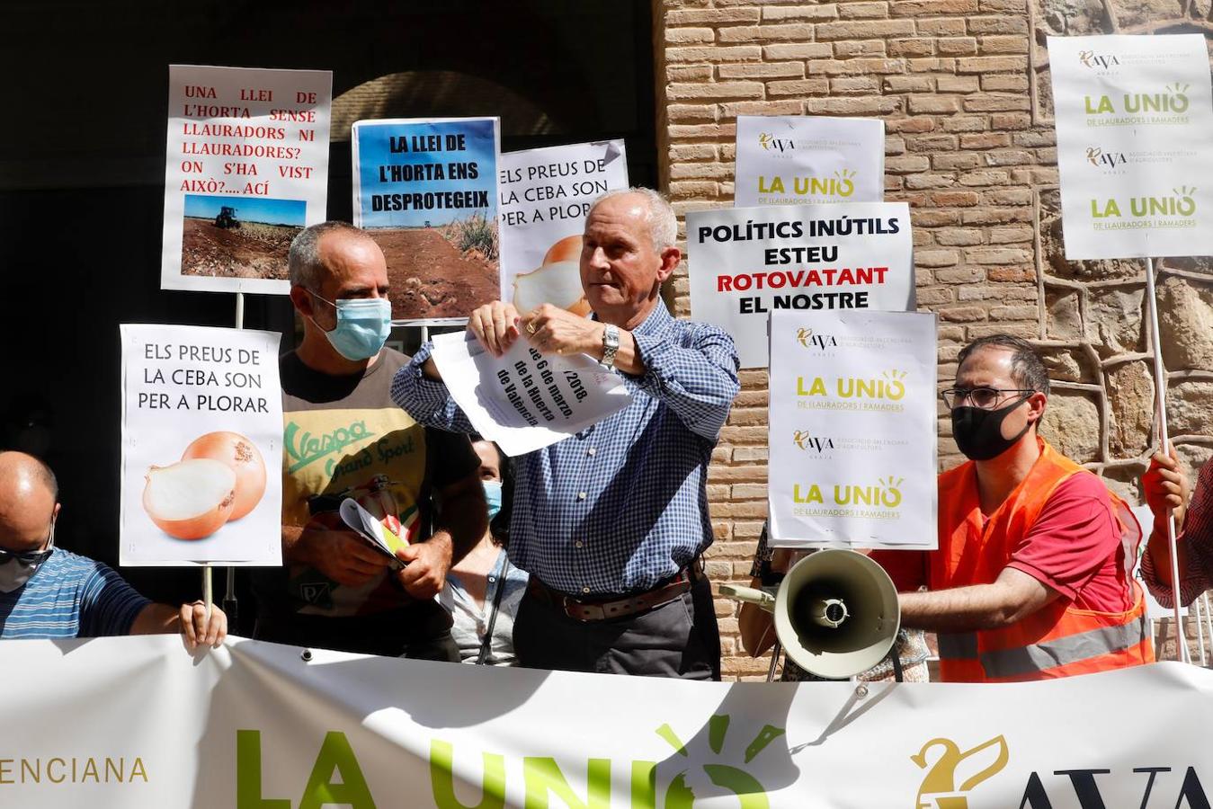 Fotos: Protesta de los agricultores en Valencia