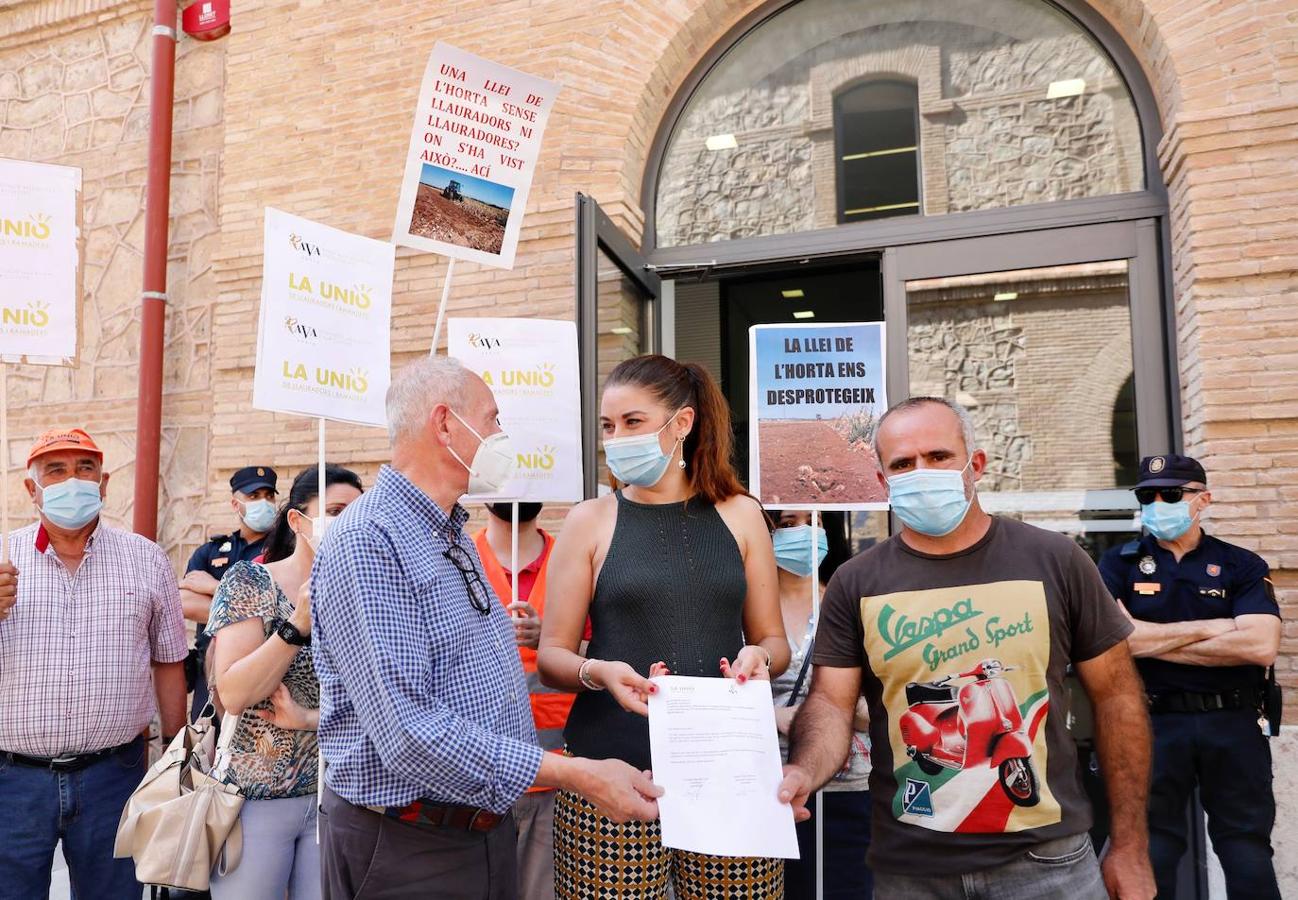 Fotos: Protesta de los agricultores en Valencia