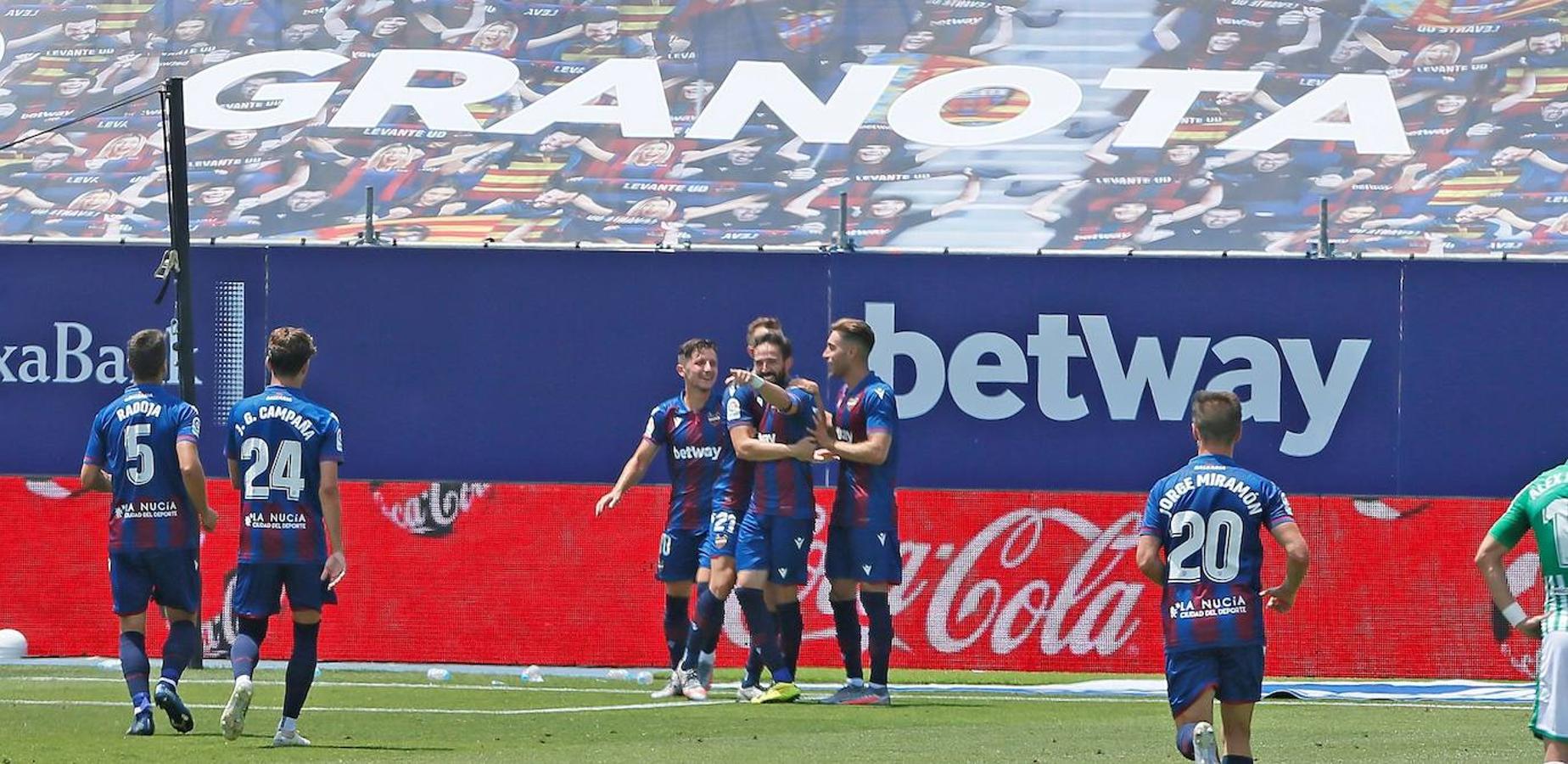 Fotos: Las mejores imágenes del Levante-Betis