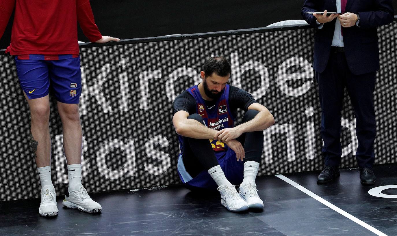 El Baskonia frustra al Barça y conquista la Liga ACB diez años después