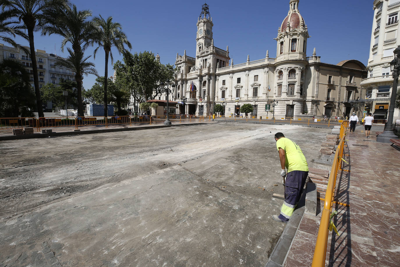 Fotos: Obras en la plaza del Ayuntamiento de Valencia