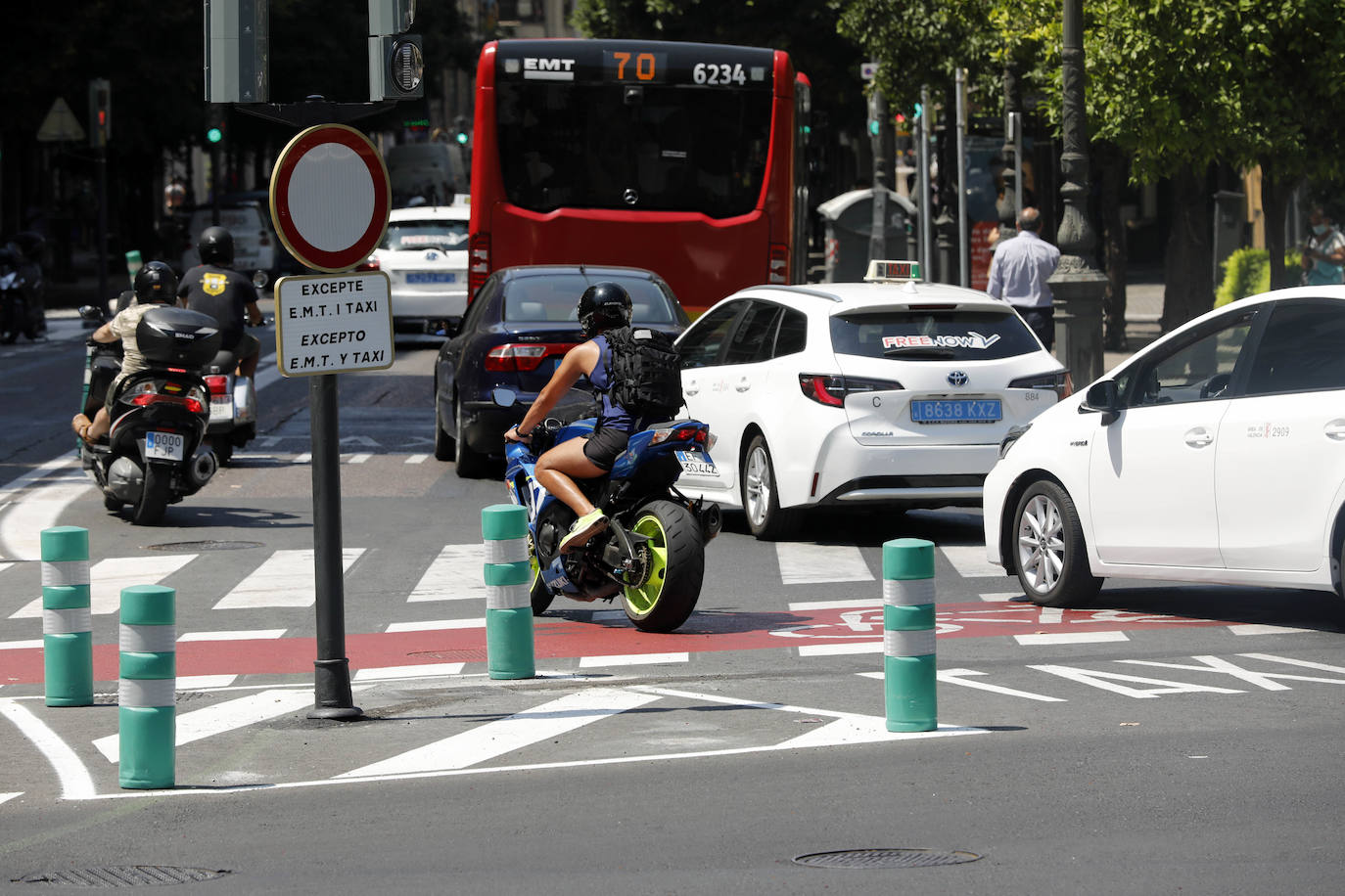 Fotos: Fotos: sigue la confusión para llegar a la calle Colón de Valencia