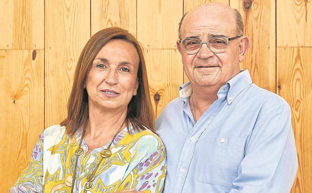 Ha sido el único matrimonio en que ambos han ocupado el cargo de vicepresidentes de la Junta Central Fallera. 