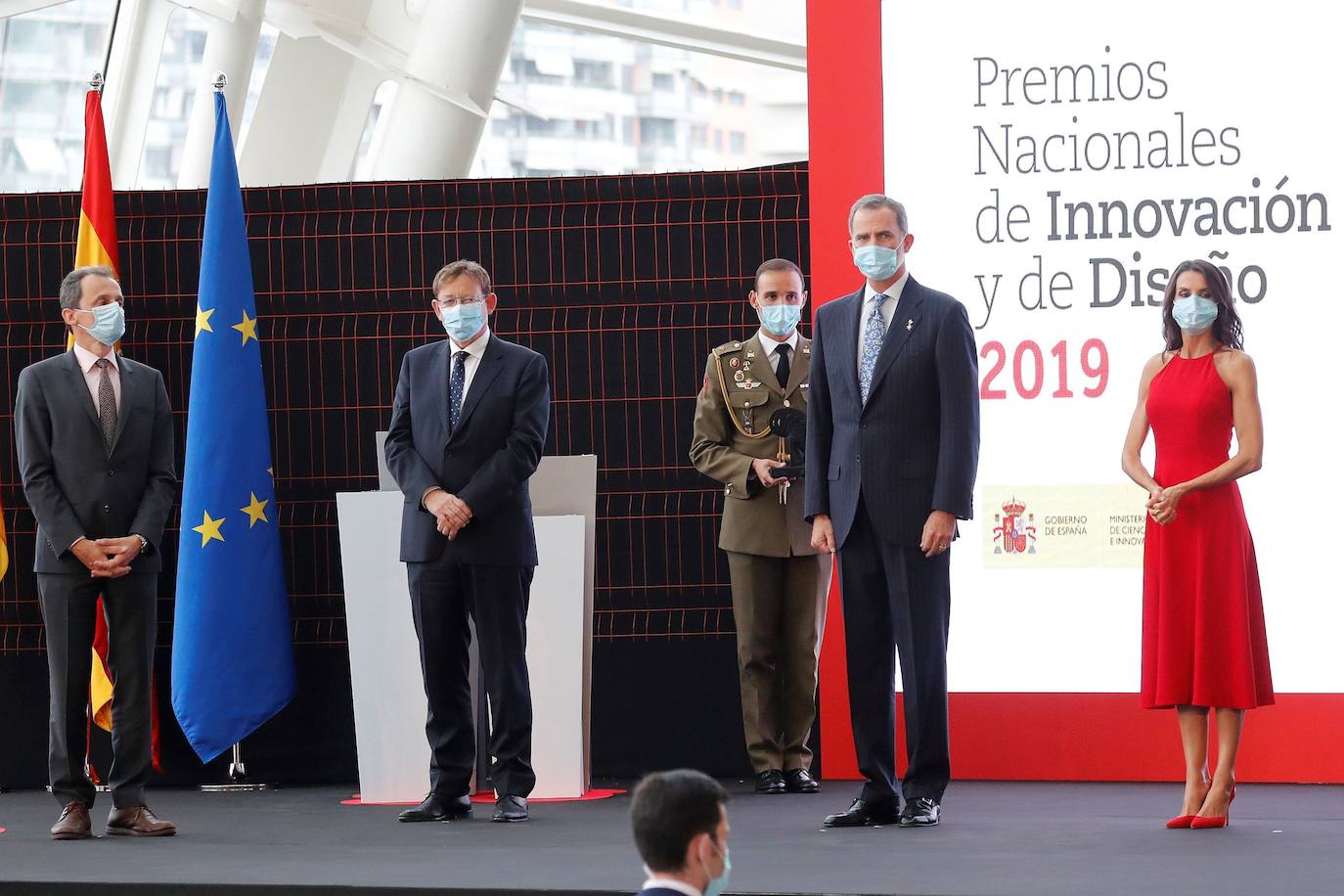 Don Felipe y Doña Letizia entregan en el Museo de las Ciencias los Premios Nacionales de Diseño al presidente de Iberdrola, Ignacio Galán, a Porcelanosa, a la empresa Point y a la diseñadora Marisa Gallén