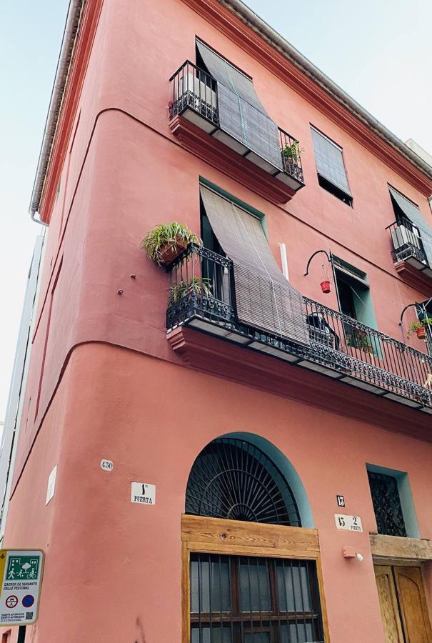 Edificio en el barrio del Carmen.