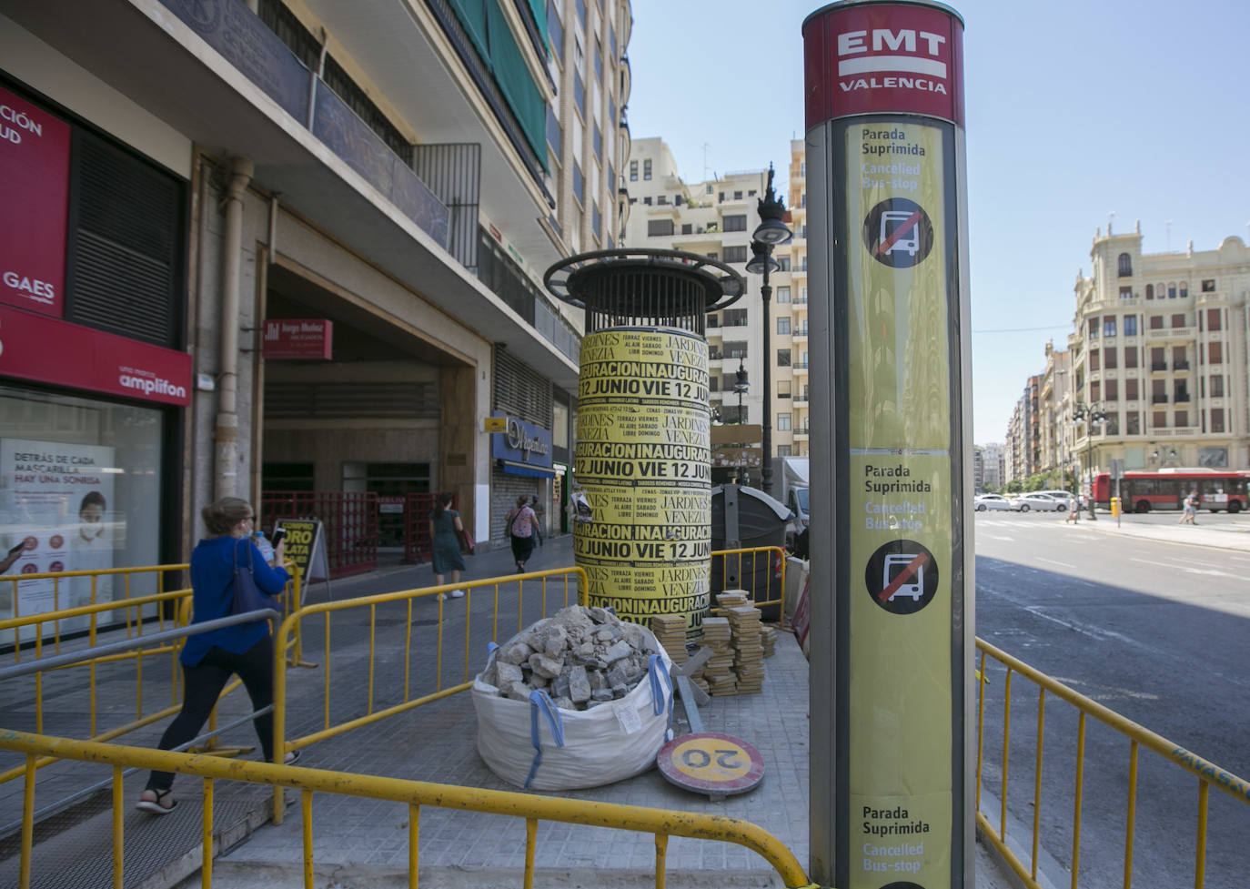 Fotos: Empiezan las obras de peatonalización de la plaza San Agustín de Valencia