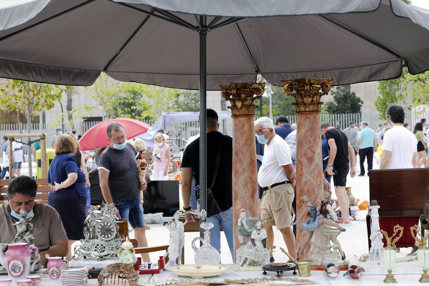 El Rastro de Valencia renace