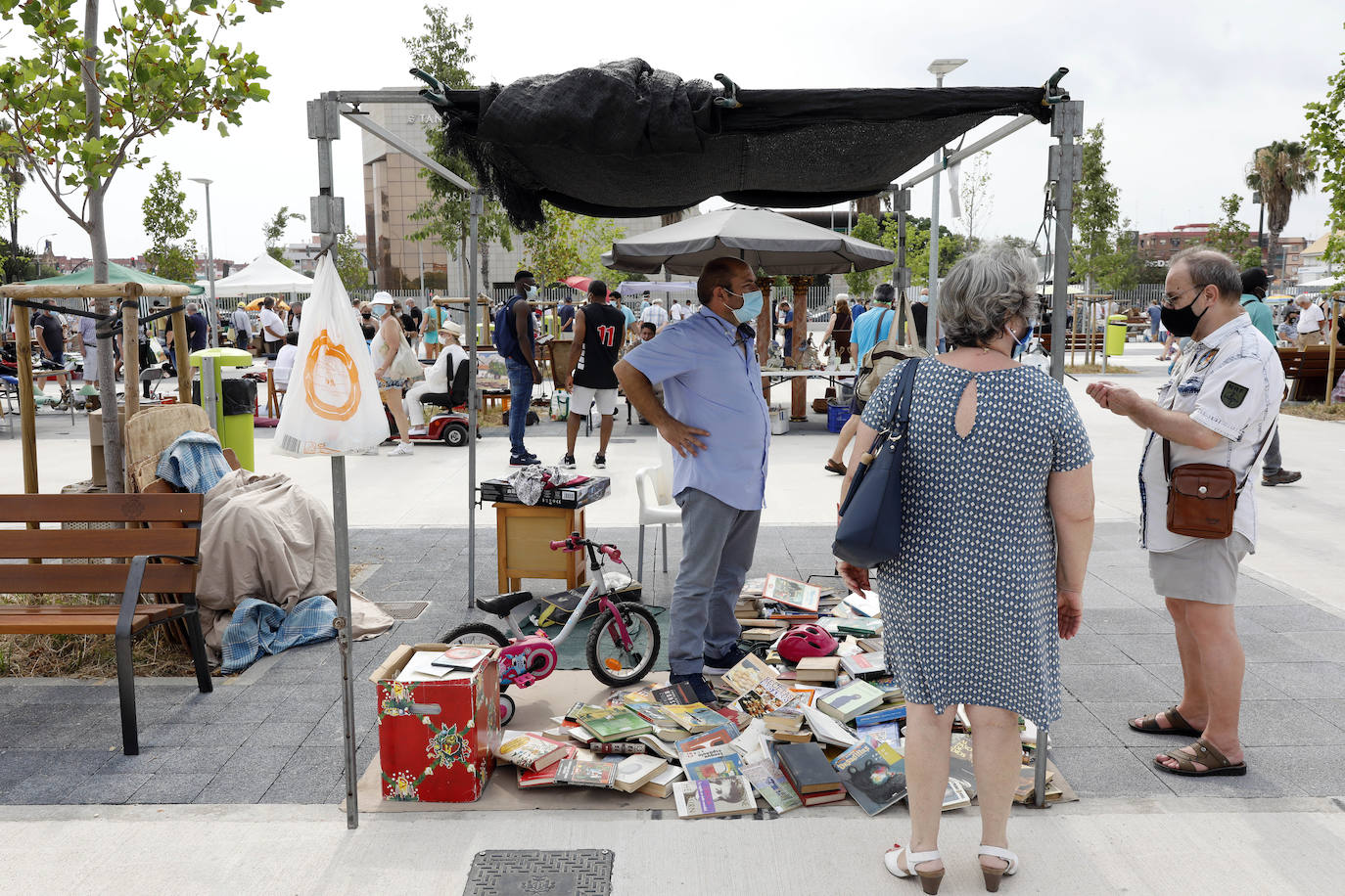 El Rastro de Valencia renace