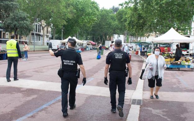 El mérito de cuatro policías que salvaron la vida a un joven