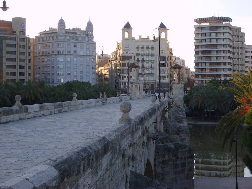 Fotos: El Puente del Real, una construcción con vistas privilegiadas en Valencia