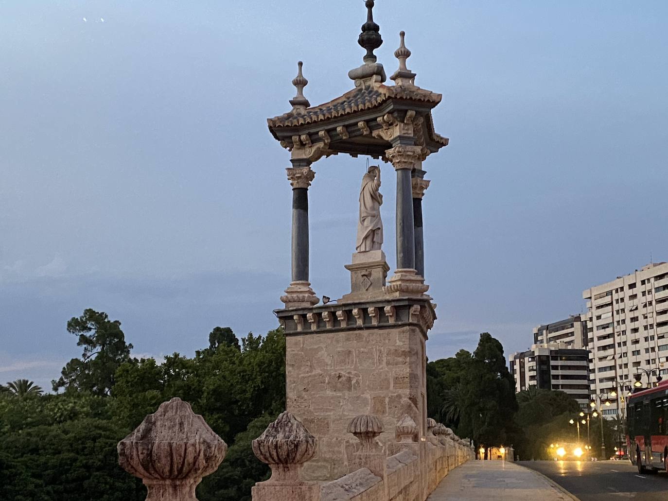 Fotos: El Puente del Real, una construcción con vistas privilegiadas en Valencia