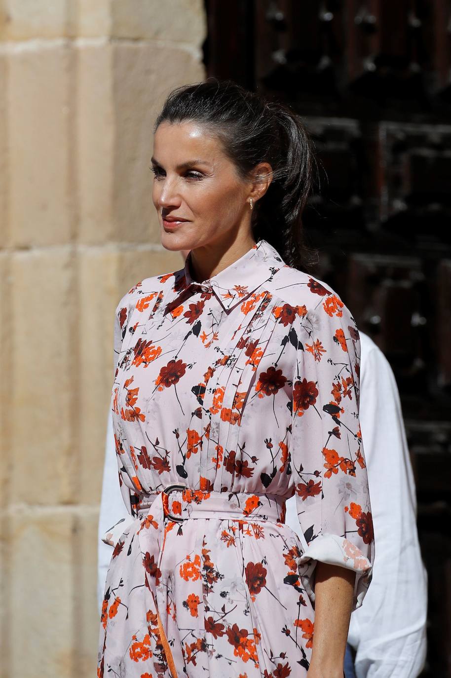 Los Reyes de España, Felipe VI y Letizia, han visitado este miércoles Vinuesa, en la provincia de Soria. Con esta ya son nueve las visitas que han realizado a diferentes comunidades autónomas de nuestro país, incluida Valencia. Los Reyes han correspondido al calor de los vecinos y han disfrutado del cariño que les han brindado los habitantes de la localidad soriana.