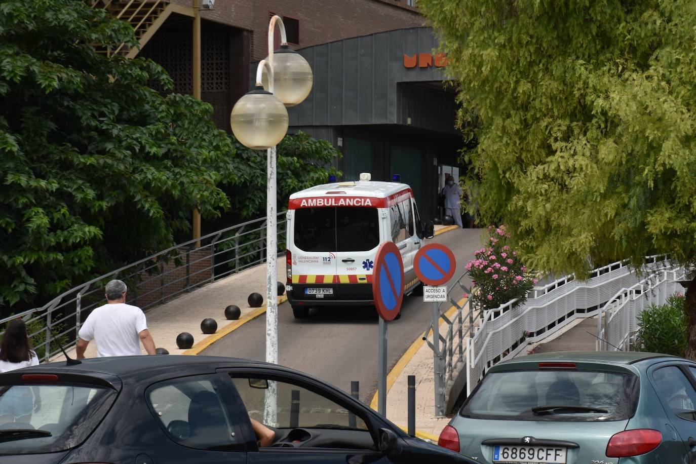 Detectado un foco de coronavirus en el hospital Lluís Alcanyís de Xàtiva