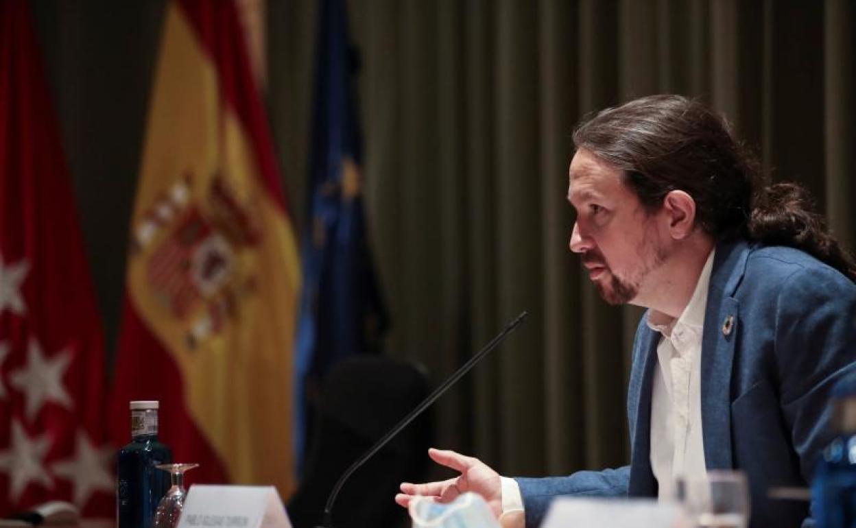 Iglesias se querella contra el «instigador» de las protestas frente a su casa