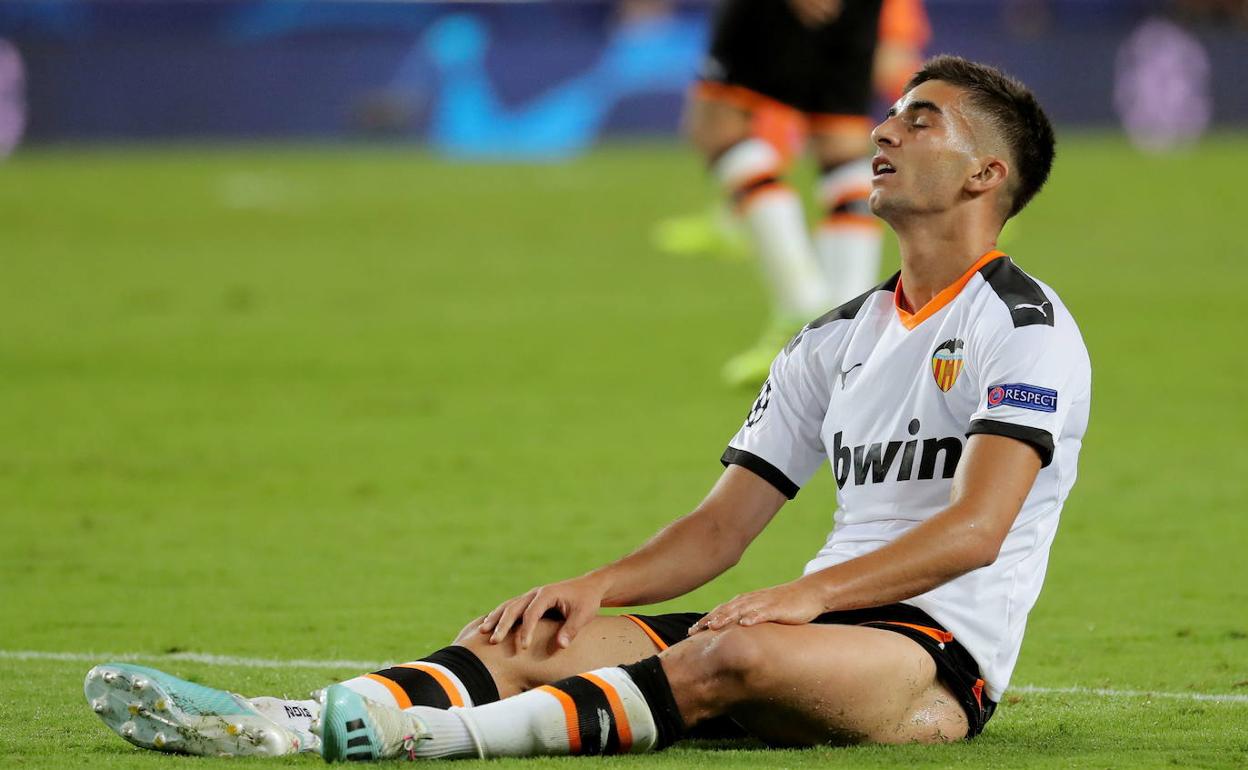 Ferran Torres, tras el partido ante el Ajax en Mestalla de la Champions. 