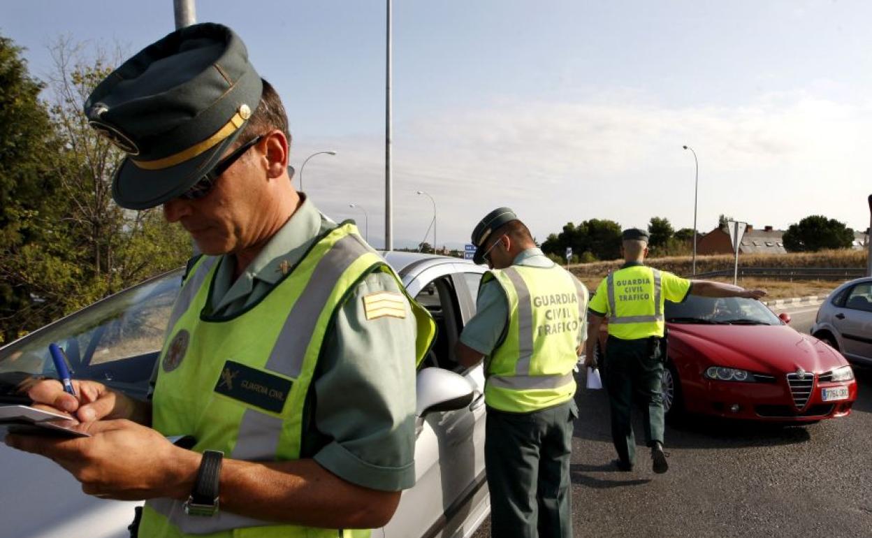 Agentes de la Guardia Civil.