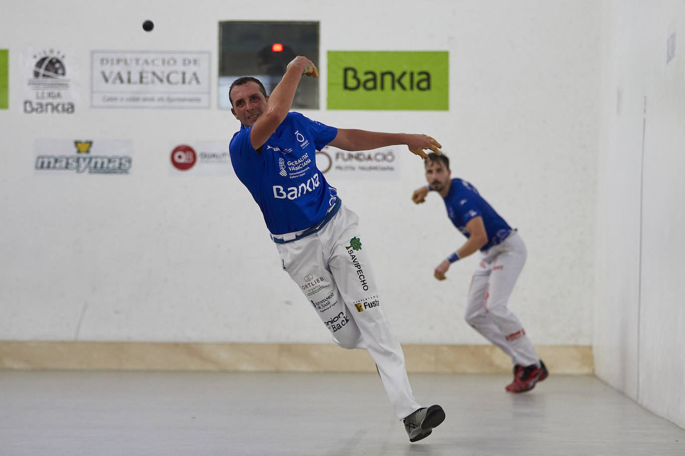 Puchol II, Tomàs II y Guillermo, campeones ante Pere Roc II, Javi y Carlos (60-45) en el Trinquet de Pelayo de Valencia.