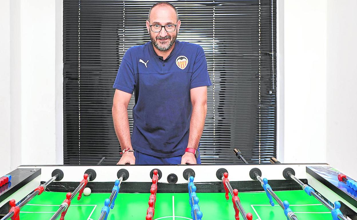 José Bargues ya se ha puesto al frente del renovado equipo del Valencia Femenino para preparar la próxima temporada.