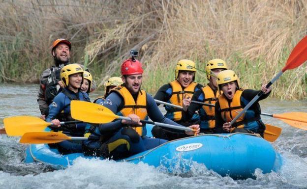 El rafting es una de las actividades más demandadas en los últimos veranos.