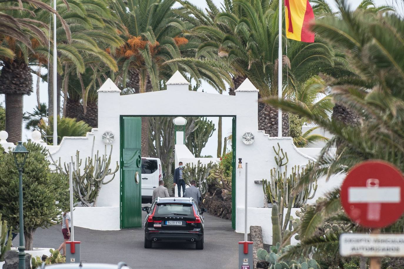 El presidente del Gobierno, Pedro Sánchez, ha iniciado este miércoles unos días de vacaciones en Lanzarote. Sánchez se aloja en la residencia oficial de La Mareta. 