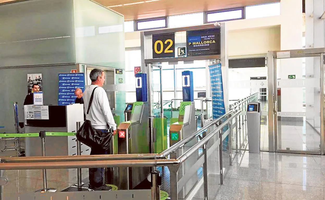 Prueba de reconocimiento facial del aeropuerto de Menorca. 