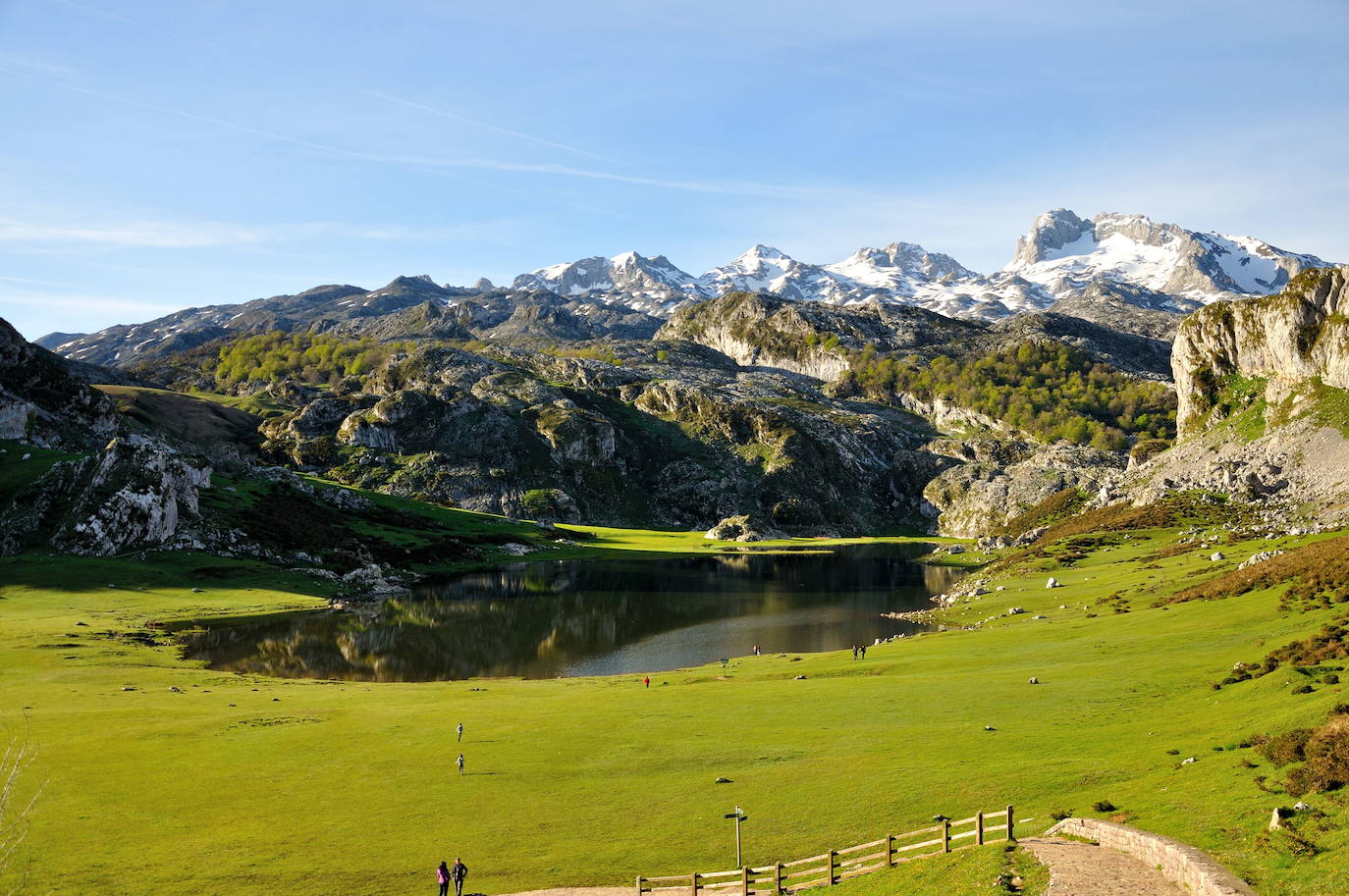 12. Lagos de Covadonga, Asturias. 