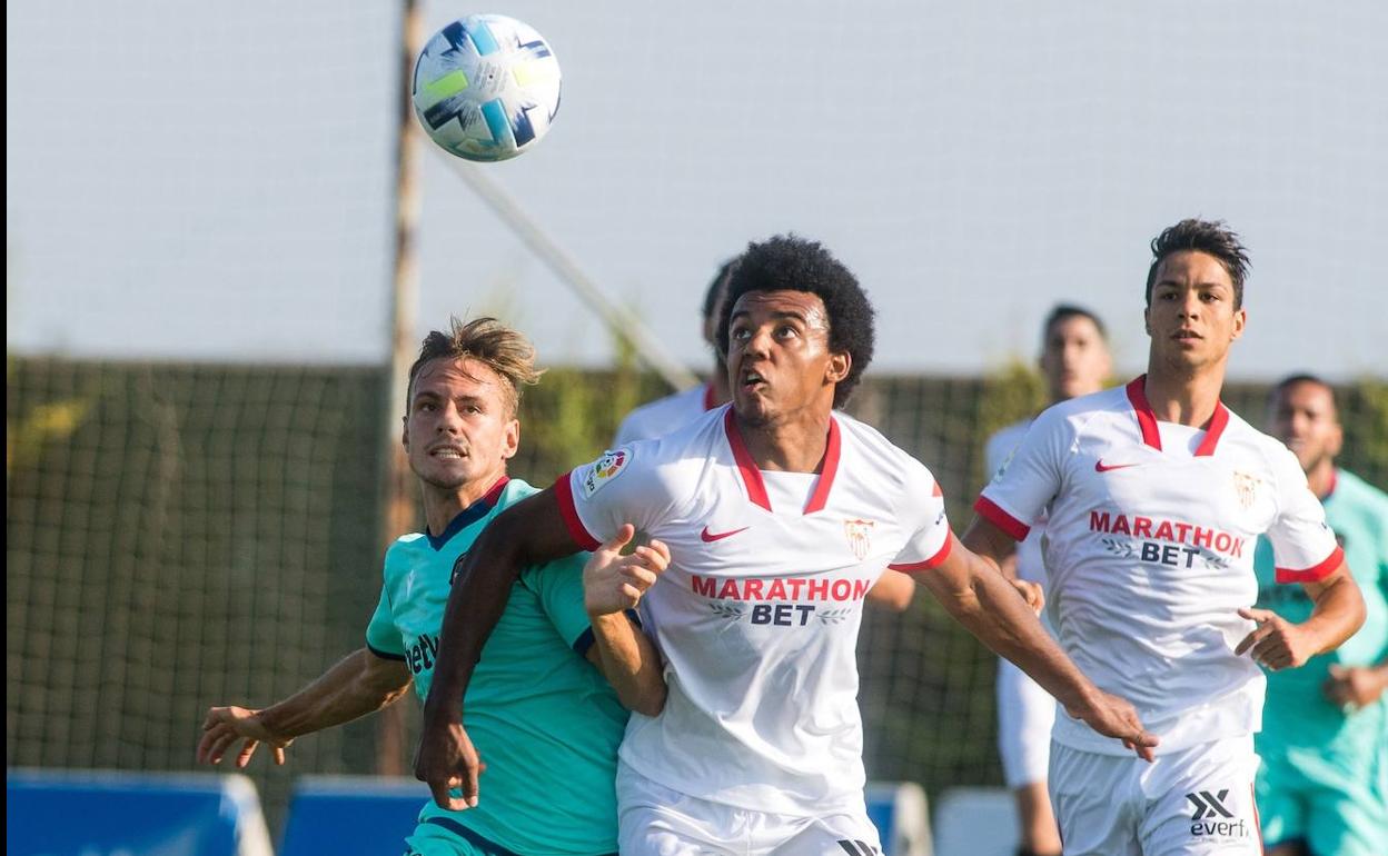 Imagen del amistoso entre el Sevilla y el Levante