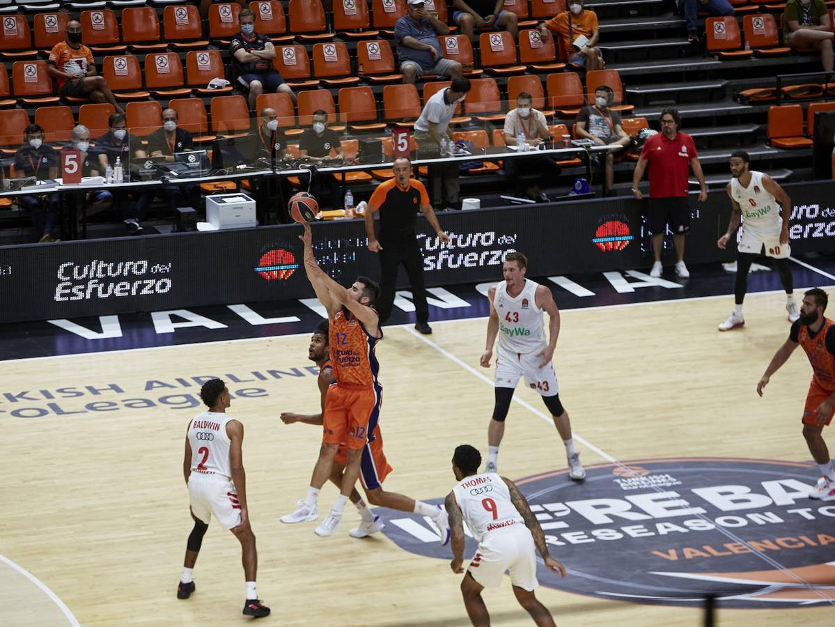 Fotos: La Fonteta vuelve a acoger público medio año después
